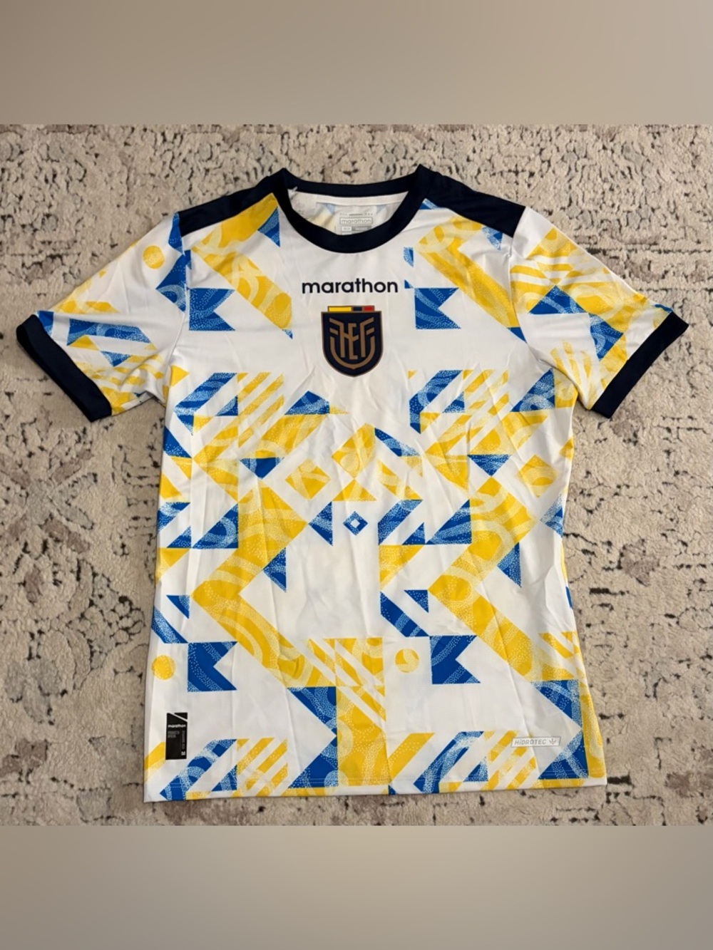 Marathon Authentic Ecuador National Team Multi Color Training Jersey Men’s Sz: M